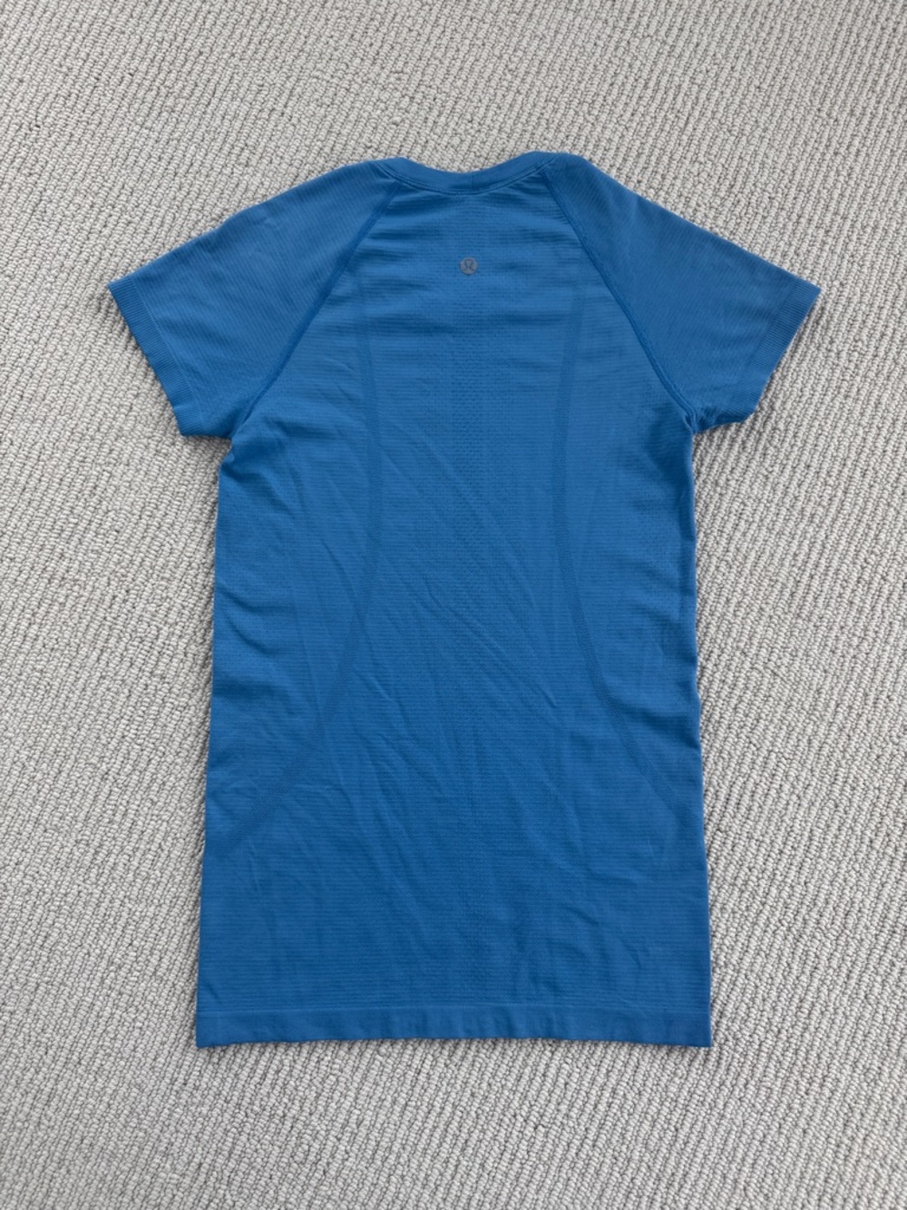 Lululemon Swiftly Tee Sz: 4 - Picture 2 of 2